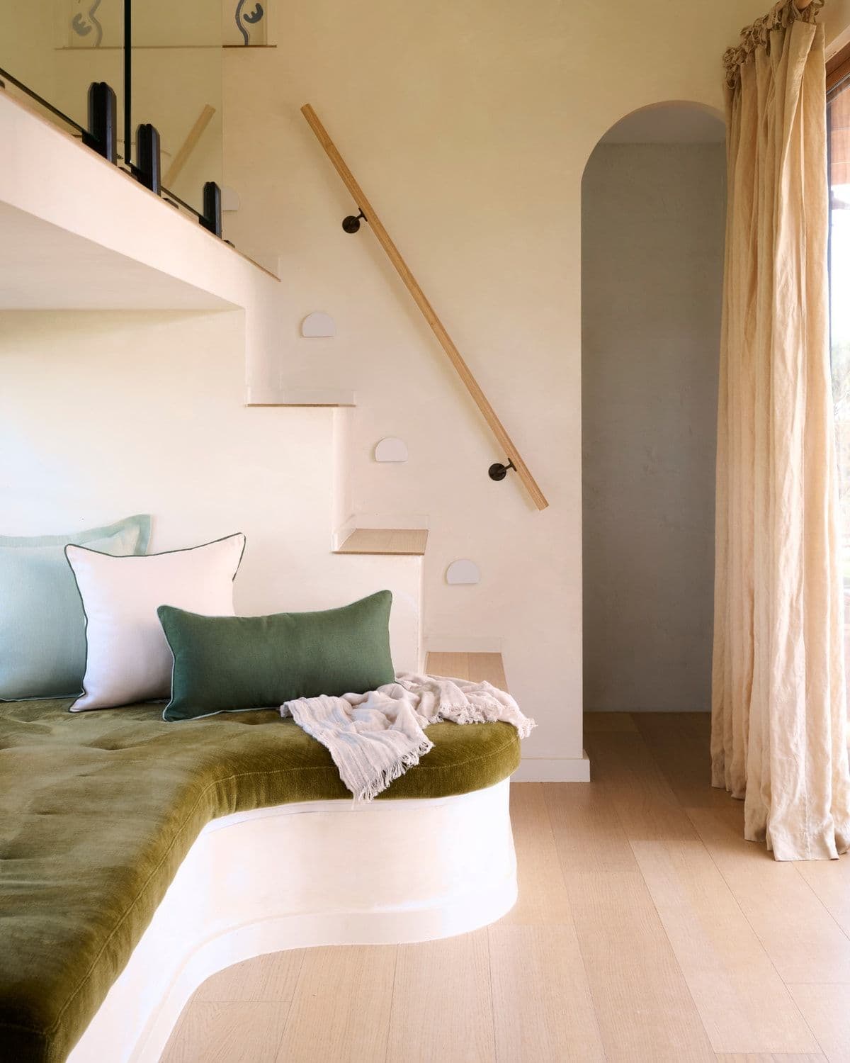 Bed Threads home-tour editorial photography (Maddison Cate feature)
